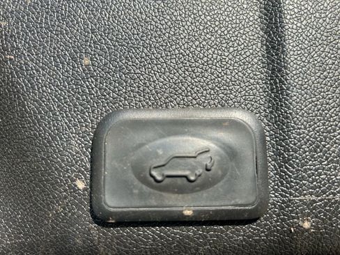 Used 2015 GMC Acadia SLT image 20