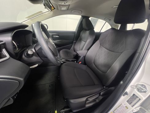 Certified 2021 Toyota Corolla LE image 14