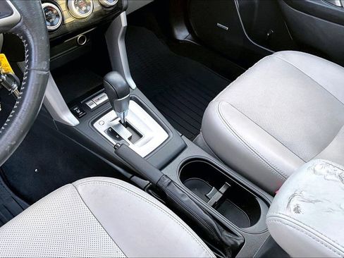 Used 2016 Subaru Forester 2.5i Limited w/ Protection Package #2 image 10