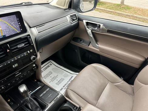 Used 2022 Lexus GX 460 Premium AWD/4WD image 28