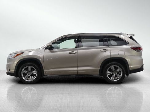 Used 2014 Toyota Highlander Limited image 2