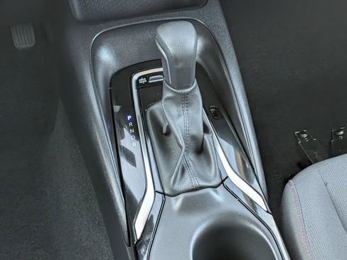 Used 2025 Toyota Corolla SE image 14