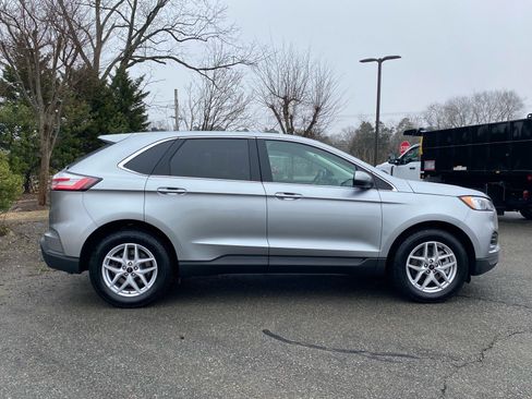 Certified 2024 Ford Edge SEL AWD/4WD image 3