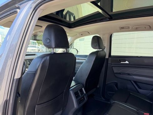 Used 2021 Volkswagen Atlas SEL FWD image 16