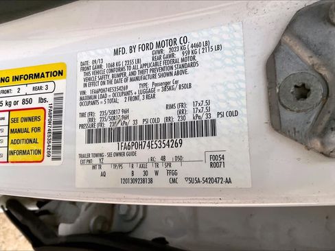 Used 2014 Ford Fusion SE FWD image 33