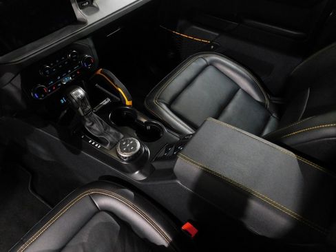 Used 2024 Ford Bronco Badlands image 71