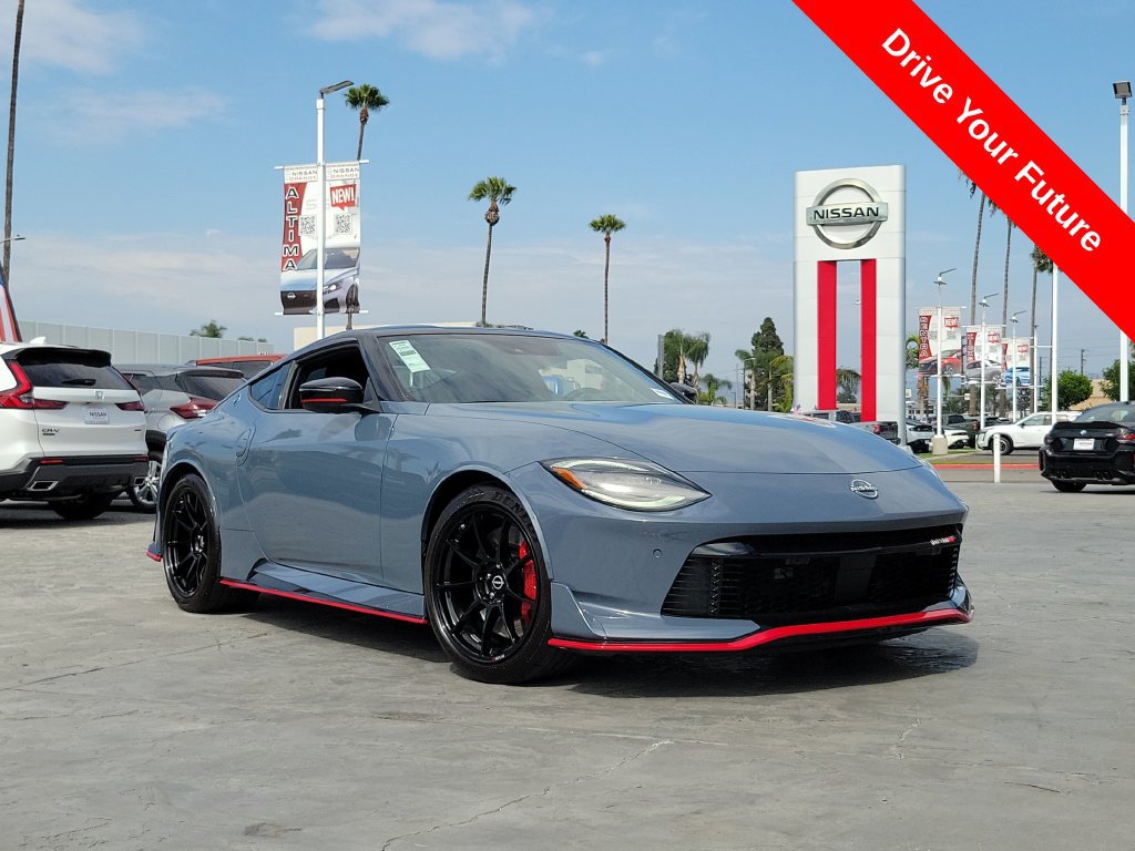 Used 2024 Nissan Z NISMO w/ Floor Mat Package RWD image 30
