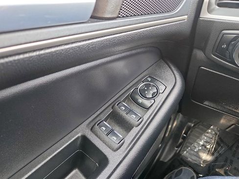 Used 2023 Ford Edge SEL image 22