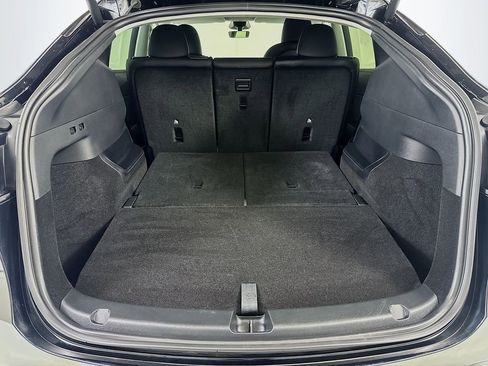 Used 2024 Tesla Model Y Long Range image 25