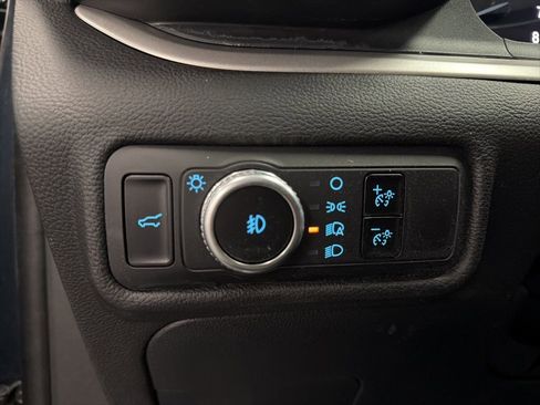 Used 2023 Ford Explorer XLT w/ Equipment Group 202A image 19