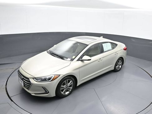 Used 2017 Hyundai Elantra Value Edition w/ Cargo Package FWD image 33
