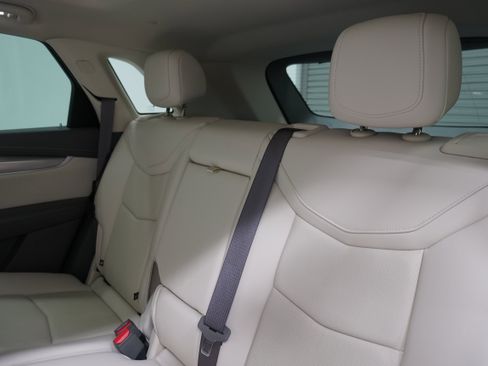 Used 2021 Cadillac XT5 Premium Luxury FWD image 13