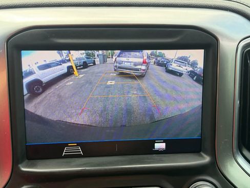 Used 2022 Chevrolet Silverado 1500 LT Trail Boss w/ Safety Package image 18