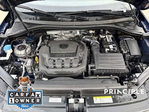 Used 2023 Volkswagen Tiguan SE w/ Panoramic Sunroof Package image 32