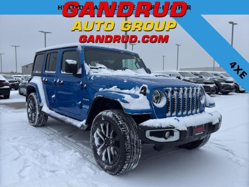 Used 2022 Jeep Wrangler Unlimited Sahara image 1