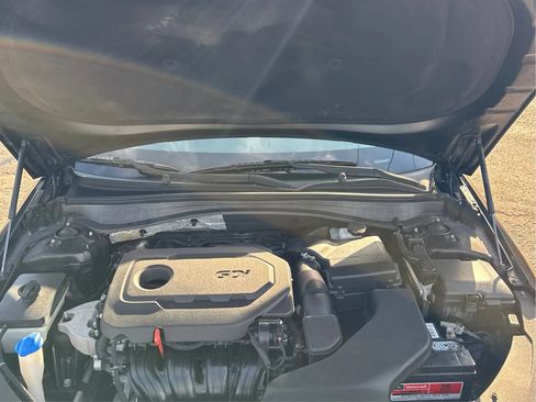 Used 2016 Kia Optima LX FWD image 13