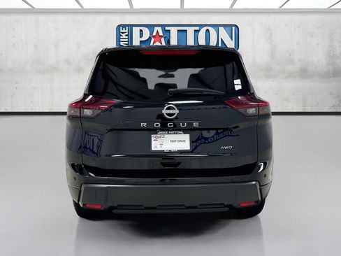 Used 2024 Nissan Rogue S AWD/4WD image 6