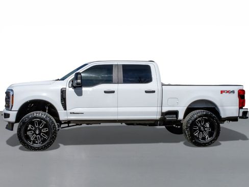 Used 2023 Ford F250 XL w/ STX Appearance Package image 9