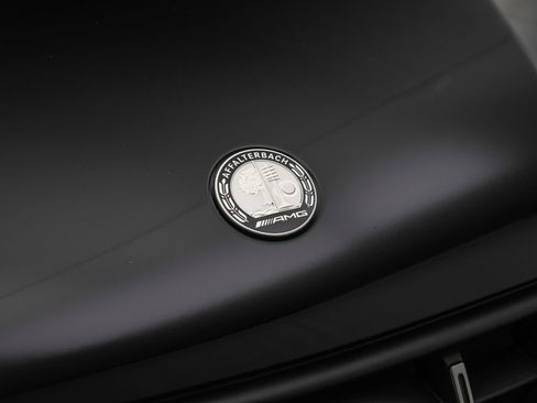 Used 2025 Mercedes-Benz GLC 43 AMG 4MATIC image 27