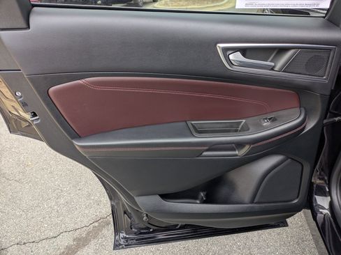 Certified 2022 Ford Edge Titanium w/ Equipment Group 301A image 30