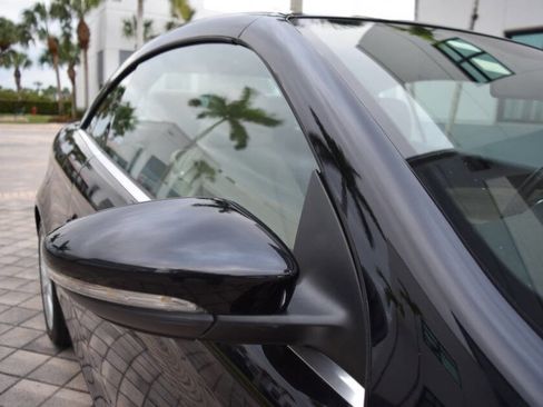 Used 2016 Volkswagen Eos Komfort image 29