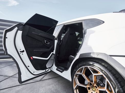 Used 2024 Lamborghini Urus Performante image 32