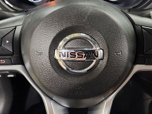 Used 2017 Nissan Rogue SV w/ SV Family Package FWD image 47