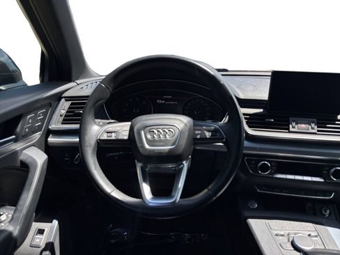Used 2020 Audi Q5 2.0T Premium w/ Titanium Sport Package AWD/4WD image 13