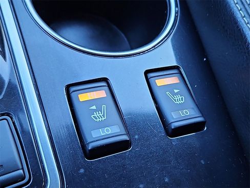 Used 2018 Nissan Maxima 3.5 SV image 18