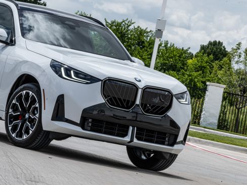 Used 2026 BMW X3 xDrive30i w/ M Sport Package AWD/4WD image 35