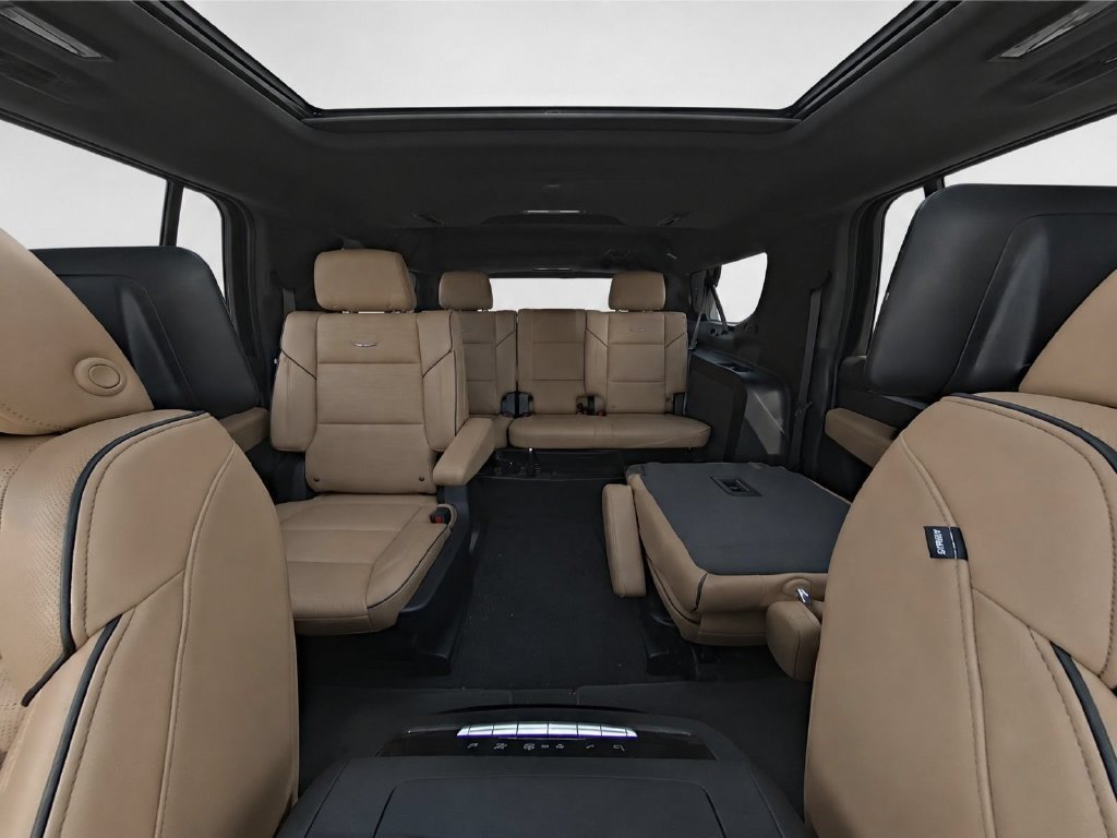 Used 2025 Cadillac Escalade ESV Premium Luxury w/ Touring Package AWD/4WD image 33