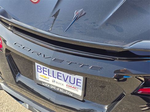 Used 2023 Chevrolet Corvette Stingray Premium Conv w/ Z51 Performance Package image 17