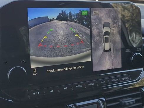 Used 2023 Nissan Pathfinder SL w/ SL Premium Package image 21