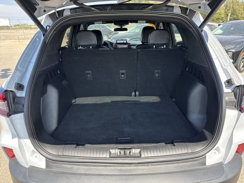 Used 2025 Ford Escape ST-Line Select AWD/4WD image 8