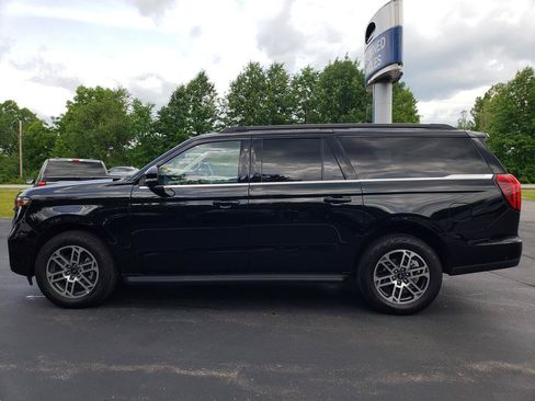Used 2025 Ford Expedition Max Active AWD/4WD image 9