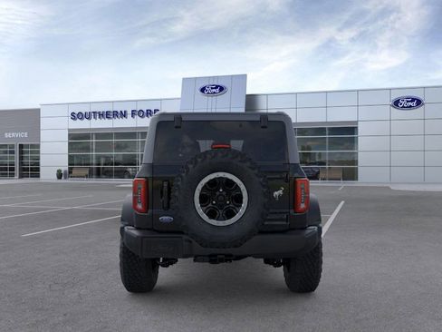 New 2025 Ford Bronco Outer Banks w/ Sasquatch Package AWD/4WD image 5