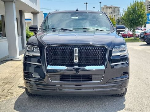 Used 2024 Lincoln Navigator L Reserve AWD/4WD image 15