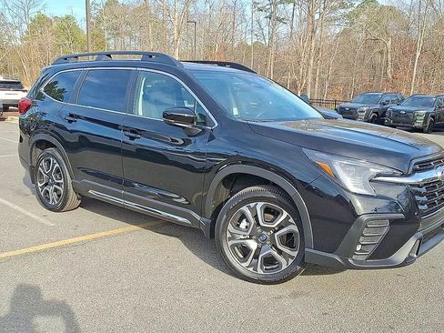 New 2026 Subaru Ascent Limited image 2