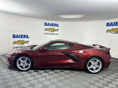 Used 2020 Chevrolet Corvette Stingray Preferred Cpe w/ 2LT Preferred Equipment Group RWD image 2