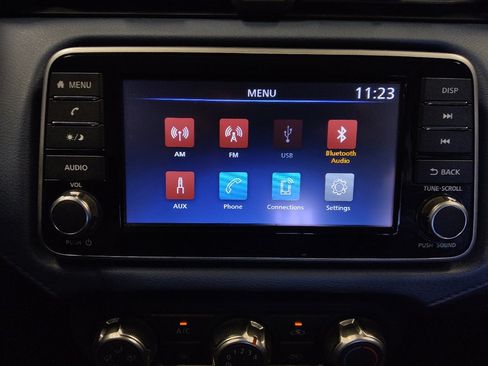 Used 2025 Nissan Versa SV w/ Trunk Package FWD image 25