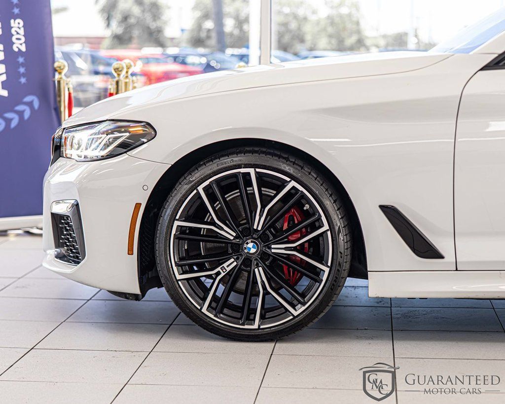 Used 2023 BMW 530i w/ M Sport Package RWD image 7