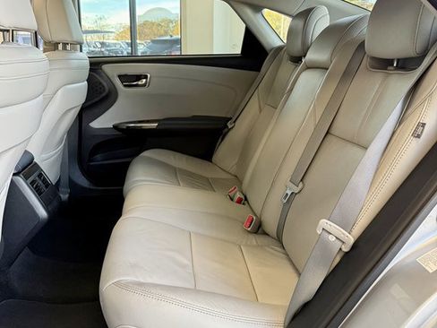 Used 2013 Toyota Avalon image 17