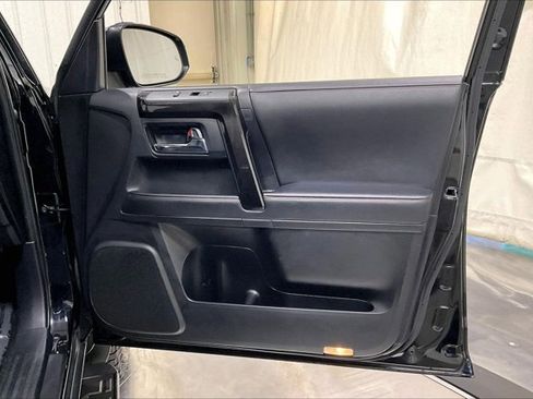 Certified 2024 Toyota 4Runner TRD Off-Road Premium AWD/4WD image 25