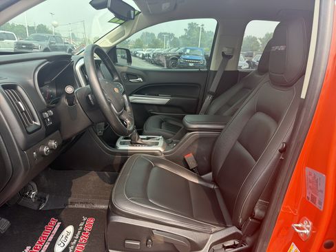 Used 2022 Chevrolet Colorado ZR2 w/ ZR2 Dusk Special Edition AWD/4WD image 12