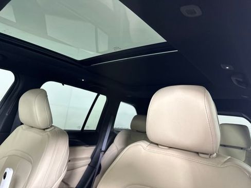 Used 2022 Jeep Grand Cherokee Limited 4xe w/ Luxury Tech Group II image 12