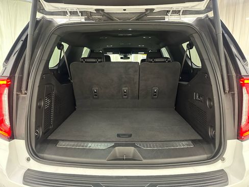 Used 2022 GMC Yukon XL Denali AWD/4WD image 10