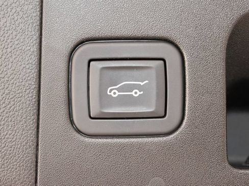 Used 2025 Cadillac XT5 Premium Luxury AWD/4WD image 15
