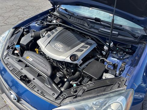 Used 2016 Hyundai Genesis Coupe 3.8 RWD image 17