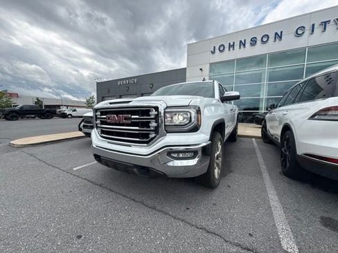 Used 2018 GMC Sierra 1500 SLT w/ SLT Premium Package AWD/4WD image 16