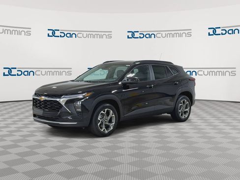 New 2026 Chevrolet Trax LT w/ LT Convenience Package FWD image 4